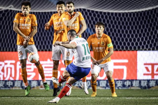 世俱杯夺冠赔率:大巴黎冷负仍领跑 3队并列第2