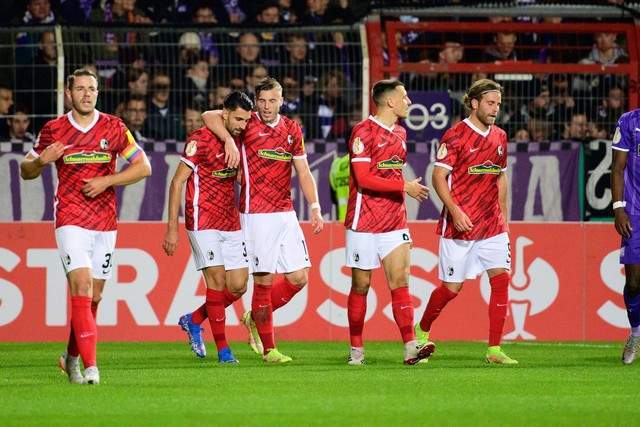 雷霆力克快船13连胜 拉塞尔伤退篮网险胜雄鹿